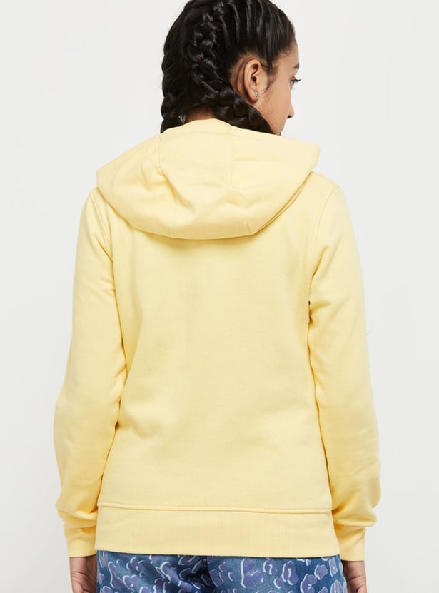 Girls Embroidered Full Sleeves Zip Closure Hooded Sweatshirt