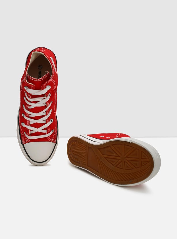 Women Solid High-Top Canvas Lace-Up Shoes