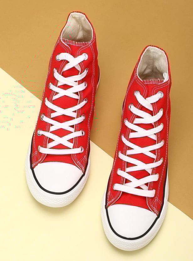 Women Solid High-Top Canvas Lace-Up Shoes