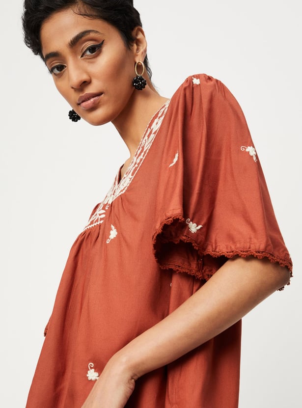 Women Embroidered Bell Sleeves Top