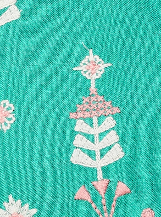 Women Embroidered Tie-Up Neck Kurta