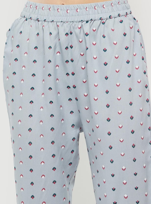 Women Printed Three-Quarter Sleeves Kurta with Elasticated Straight Pant