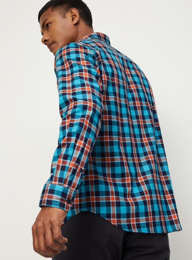 Men Checked Slim Fit Shirt