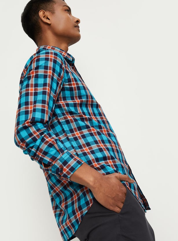 Men Checked Slim Fit Shirt