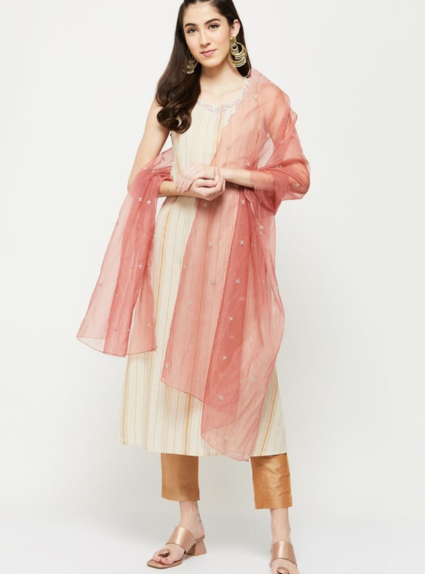 Women Embroidered Scalloped Dupatta