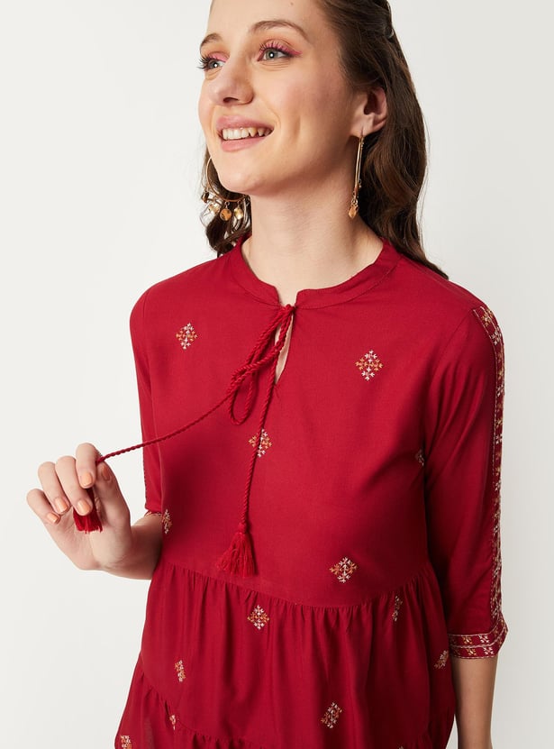 Women Embroidered Tie-Up Neck A-line Tunic