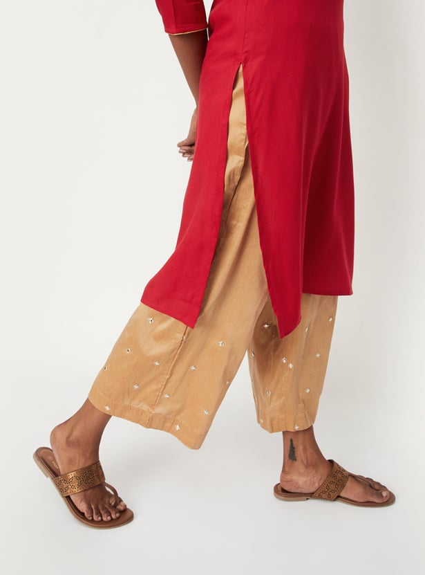 Women Embroidered Elasticated Palazzos