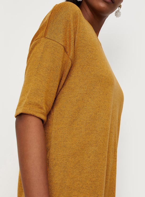 Women Textured Button-Detailed T-shirt