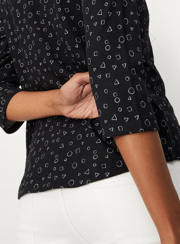Women Geometric Printed Button Detailed T-shirt