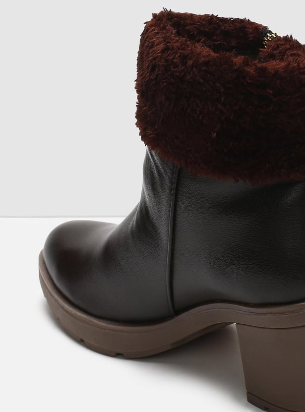 MAX Women Solid Zip Closure Boots