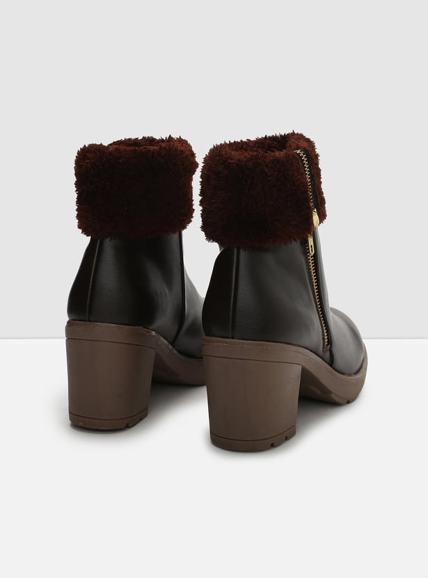MAX Women Solid Zip Closure Boots