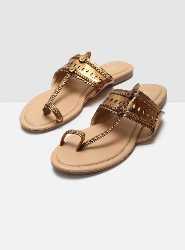 MAX Women Perforated Toe-Ring Flat Sandals