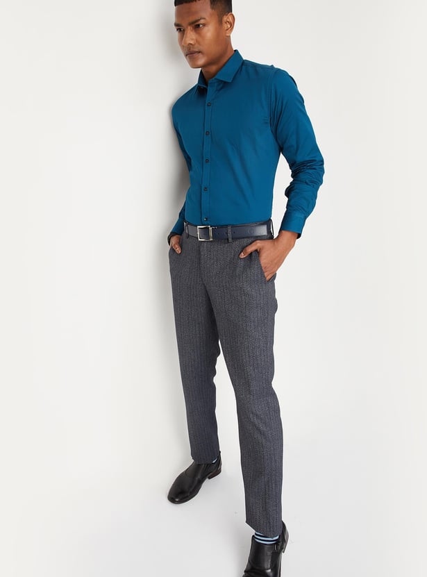Men Solid Sateen Stretch Slim Fit Formal Shirt