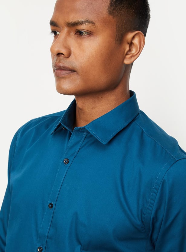 Men Solid Sateen Stretch Slim Fit Formal Shirt