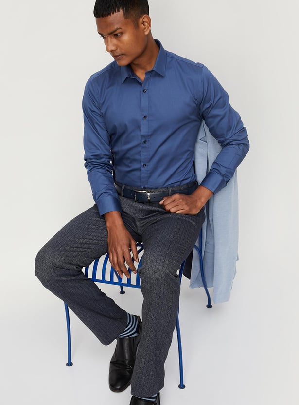 Men Solid Sateen Stretch Slim Fit Formal Shirt