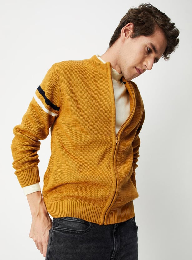 Men Textured Mock Collar Zip Sweater