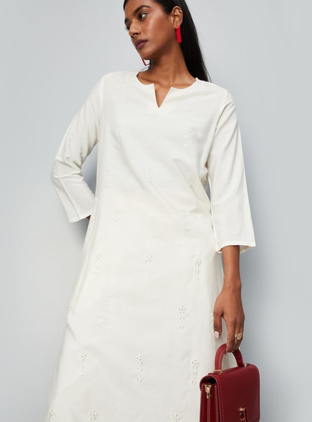 Women Appliqued Kurta with Pocket