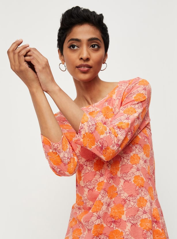 Women Floral Printed Boat Neck T-shirt