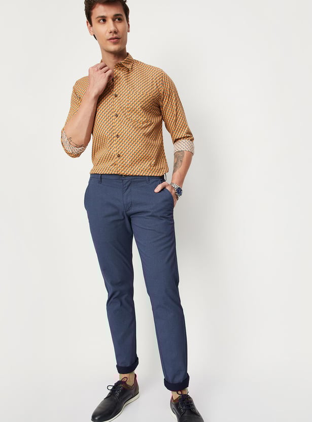 Men Printed Slim Fit Smart Casual Shirt