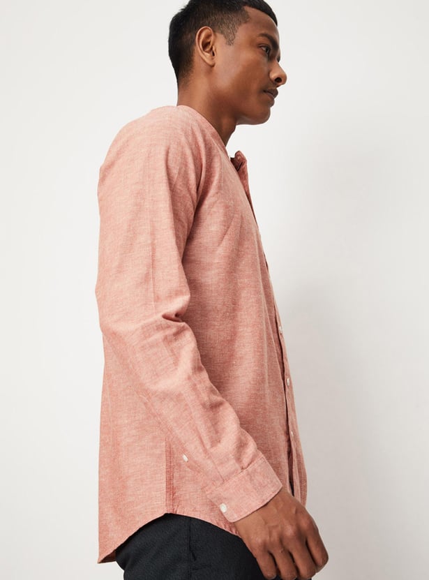 Men Solid Mandarin Collar Slim Fit Shirt