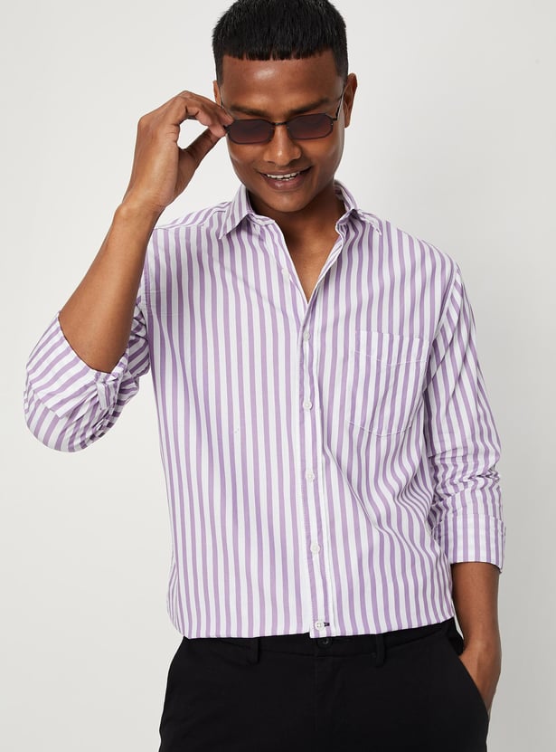 Men Striped Slim Fit Smart Casual Shirt