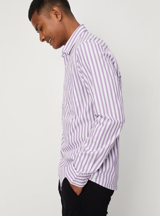 Men Striped Slim Fit Smart Casual Shirt