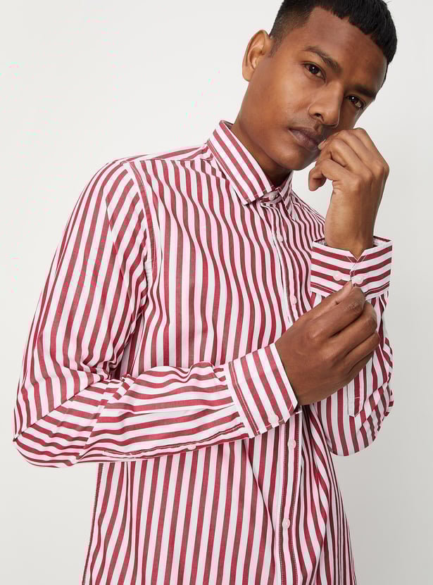 Men Striped Slim Fit Smart Casual Shirt