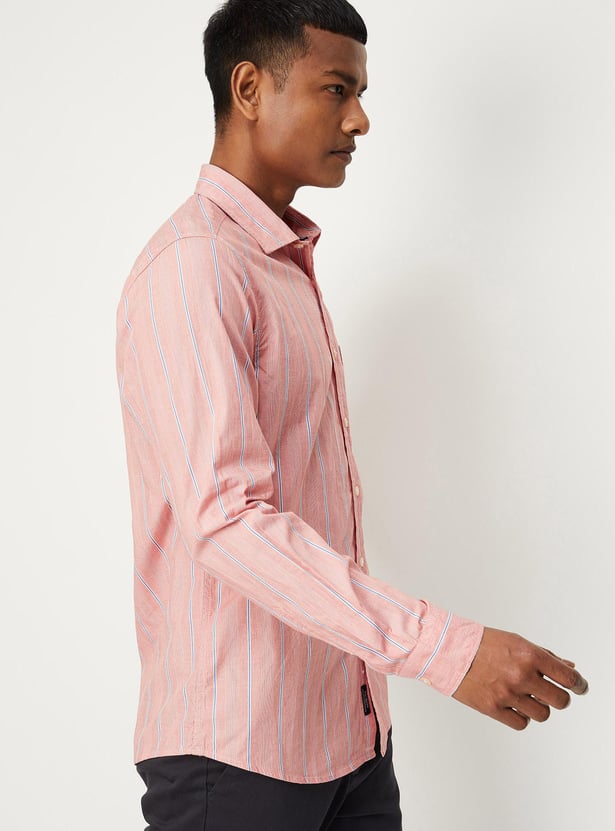 Men Striped Slim Fit Smart Casual Shirt