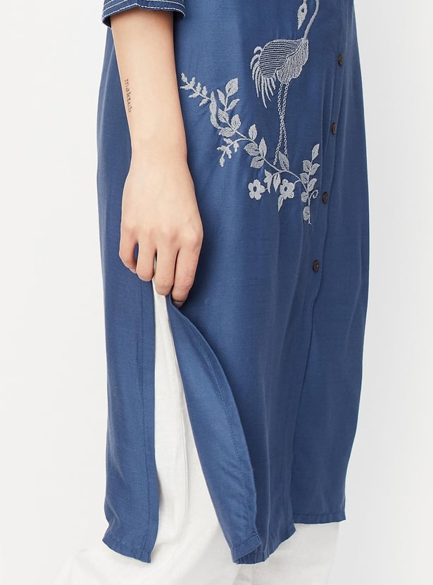 Women Embroidered Straight Kurta