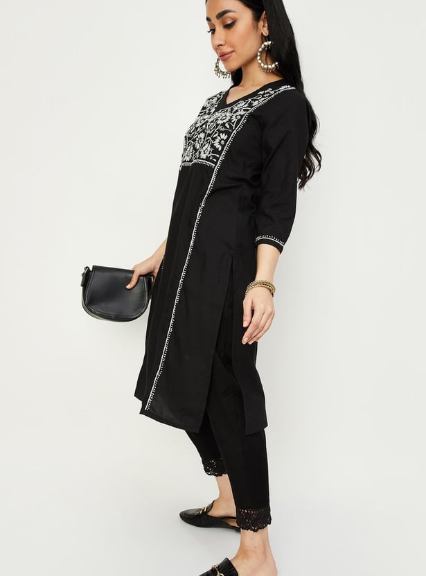 Women Chikankari Embroidered Straight Kurta