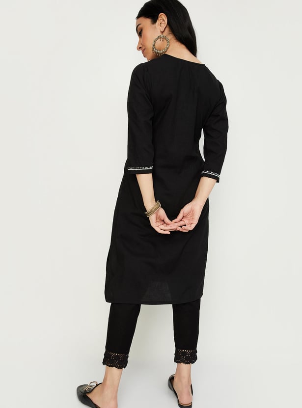 Women Chikankari Embroidered Straight Kurta
