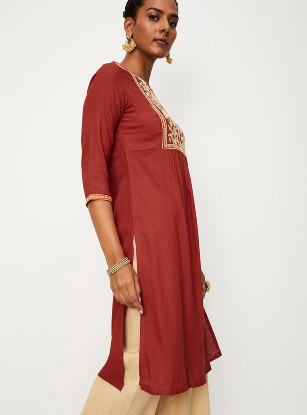 Women Embroidered Straight Kurta