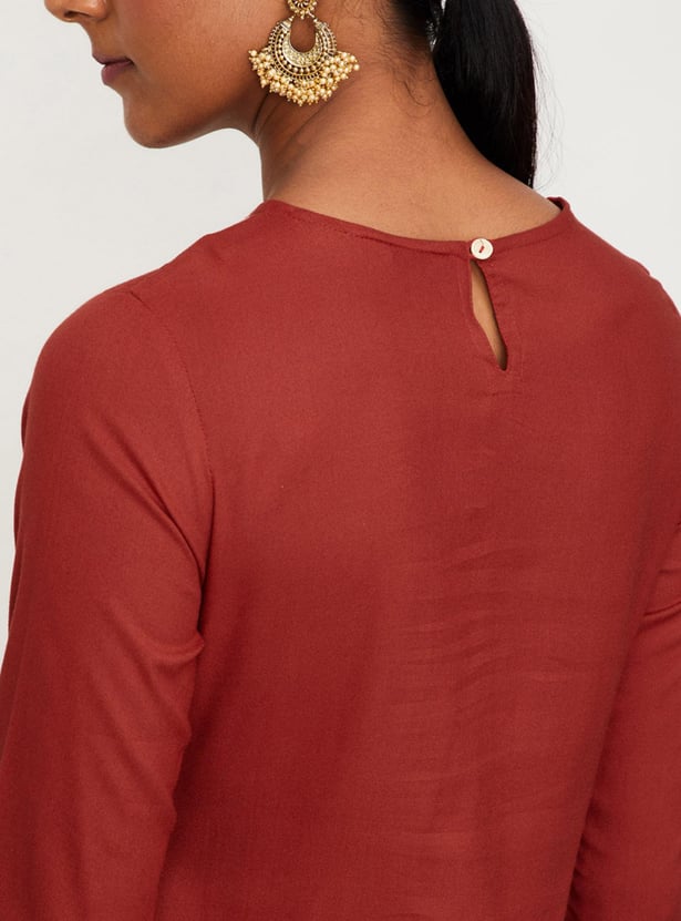 Women Embroidered Straight Kurta