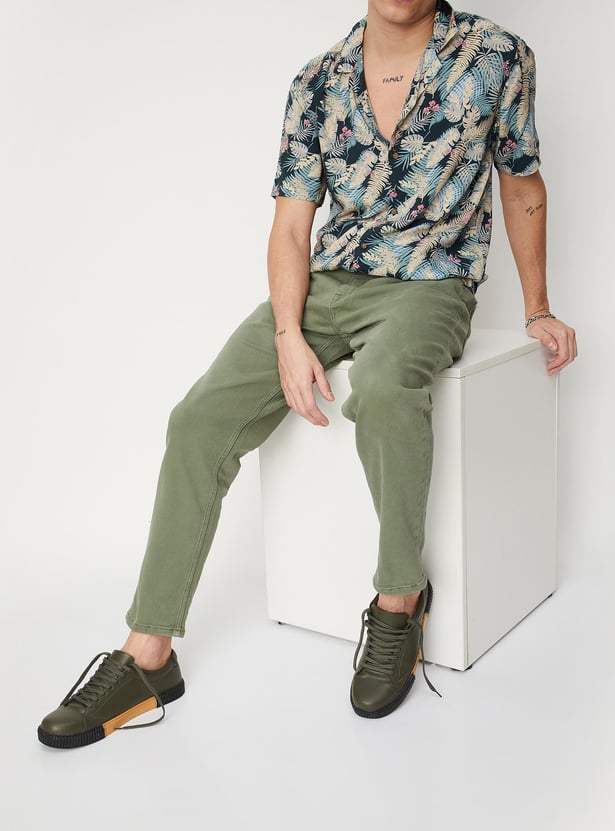 Men Coloured Relaxed Fit Jeans