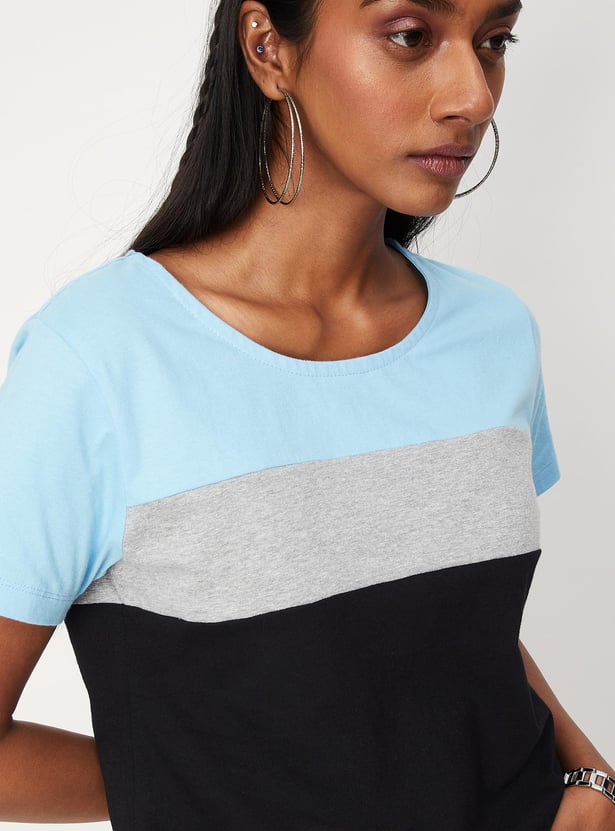 Women Colourblock Cut-Out Back Top