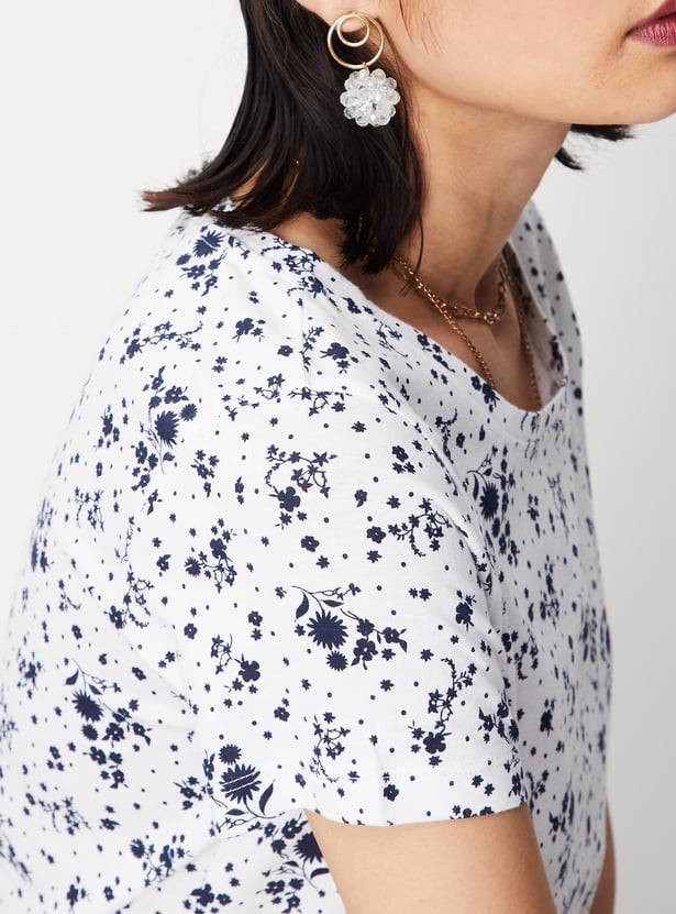 Women All-Over Printed T-shirt