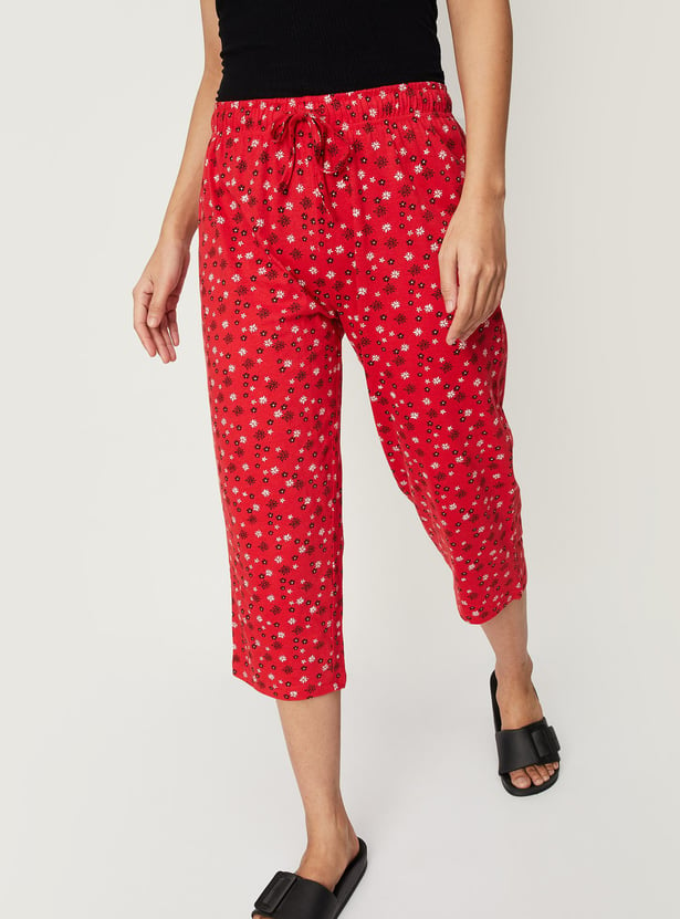 Buy Women Floral Printed Knit Capris Online At Just Rs. 449.0 