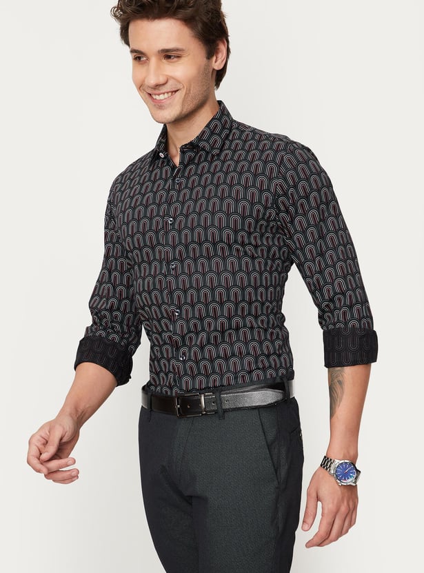 Men Geometric Printed Slim Fit Formal Shirt