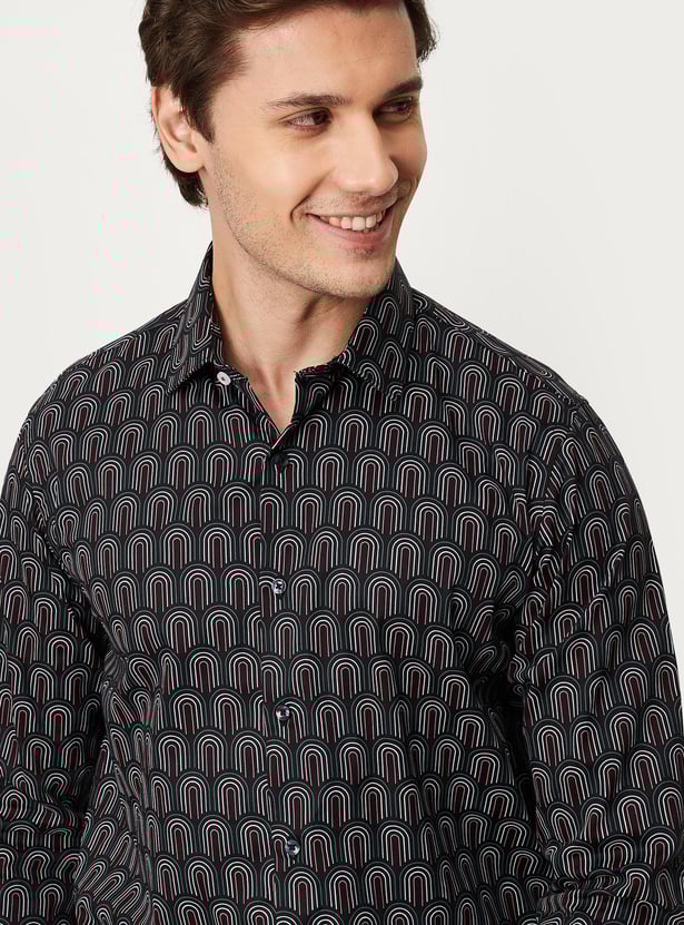 Men Geometric Printed Slim Fit Formal Shirt
