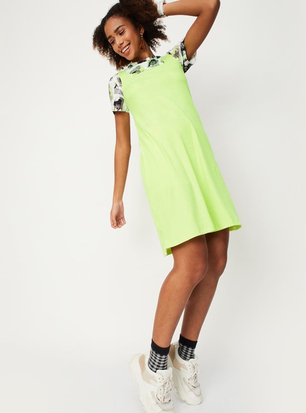 Women Pinafore Knit Dress with Printed T-shirt