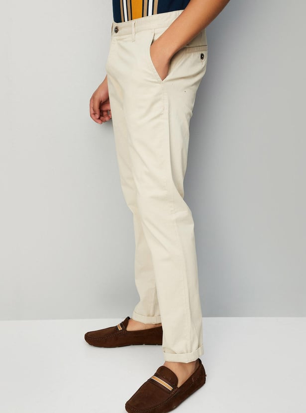 Men Solid Slim Fit Stretch Chinos