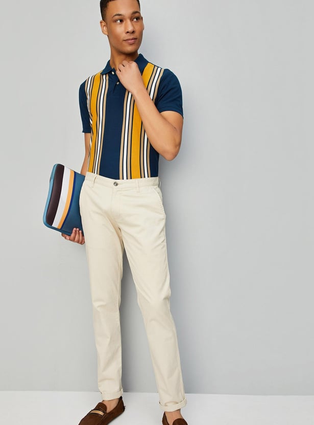 Men Solid Slim Fit Stretch Chinos