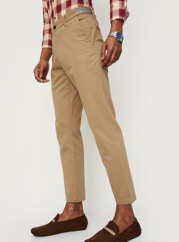 Men Solid Stretch Carrot Fit Chinos