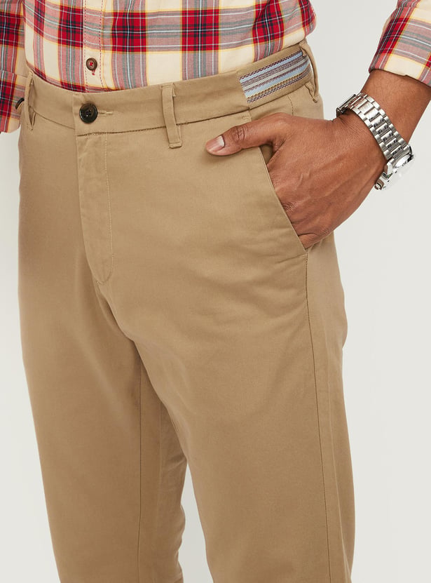 Men Solid Stretch Carrot Fit Chinos