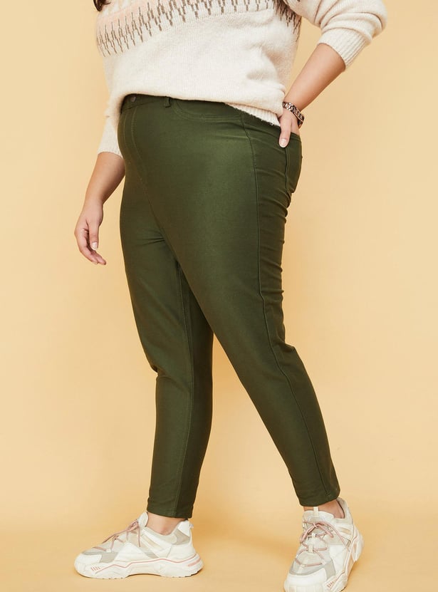 Women Solid Jeggings with Back Pockets