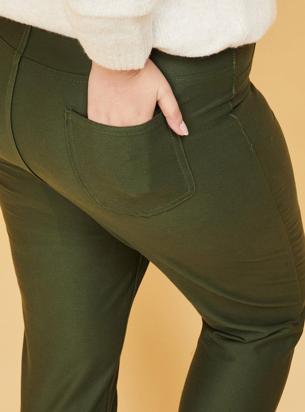 Women Solid Jeggings with Back Pockets