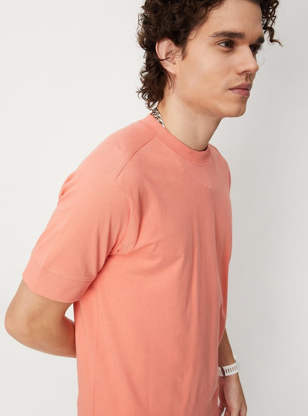 Men Solid Relaxed Fit T-shirt