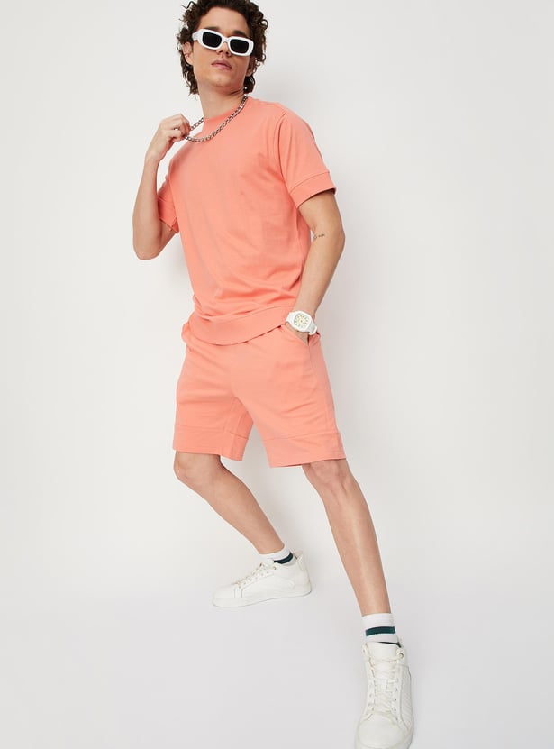 Men Solid Relaxed Fit T-shirt