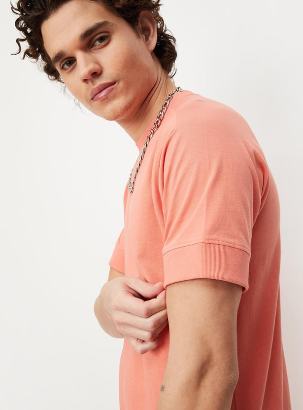 Men Solid Relaxed Fit T-shirt