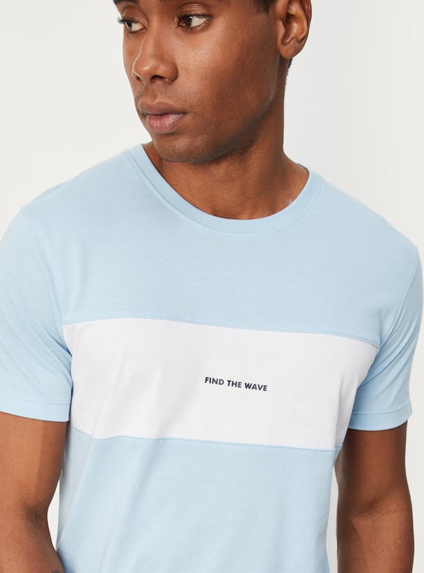 Men Colourblock Slim Fit T-shirt